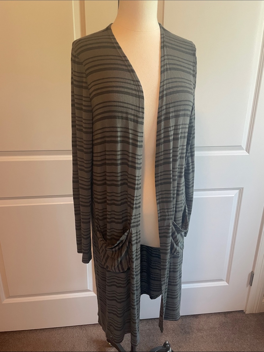 ODDI Striped Open-Front Long Cardigan in Olive Size Large